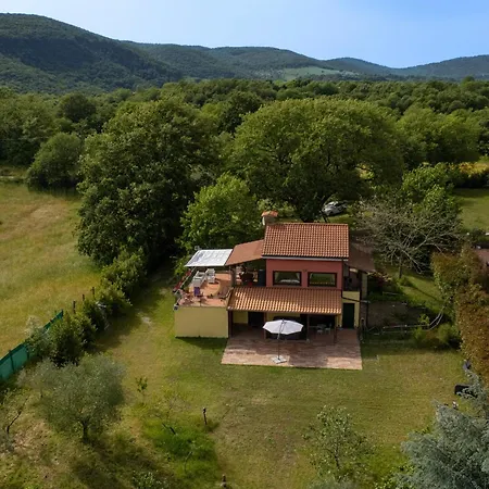 La Casa Rossa Nell'oasi Semesterbostad